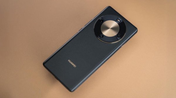 科创之星 华为畅享系列：按下暂停键！华为Mate 70 Air：已在路上！